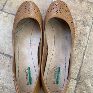 Women’s flats